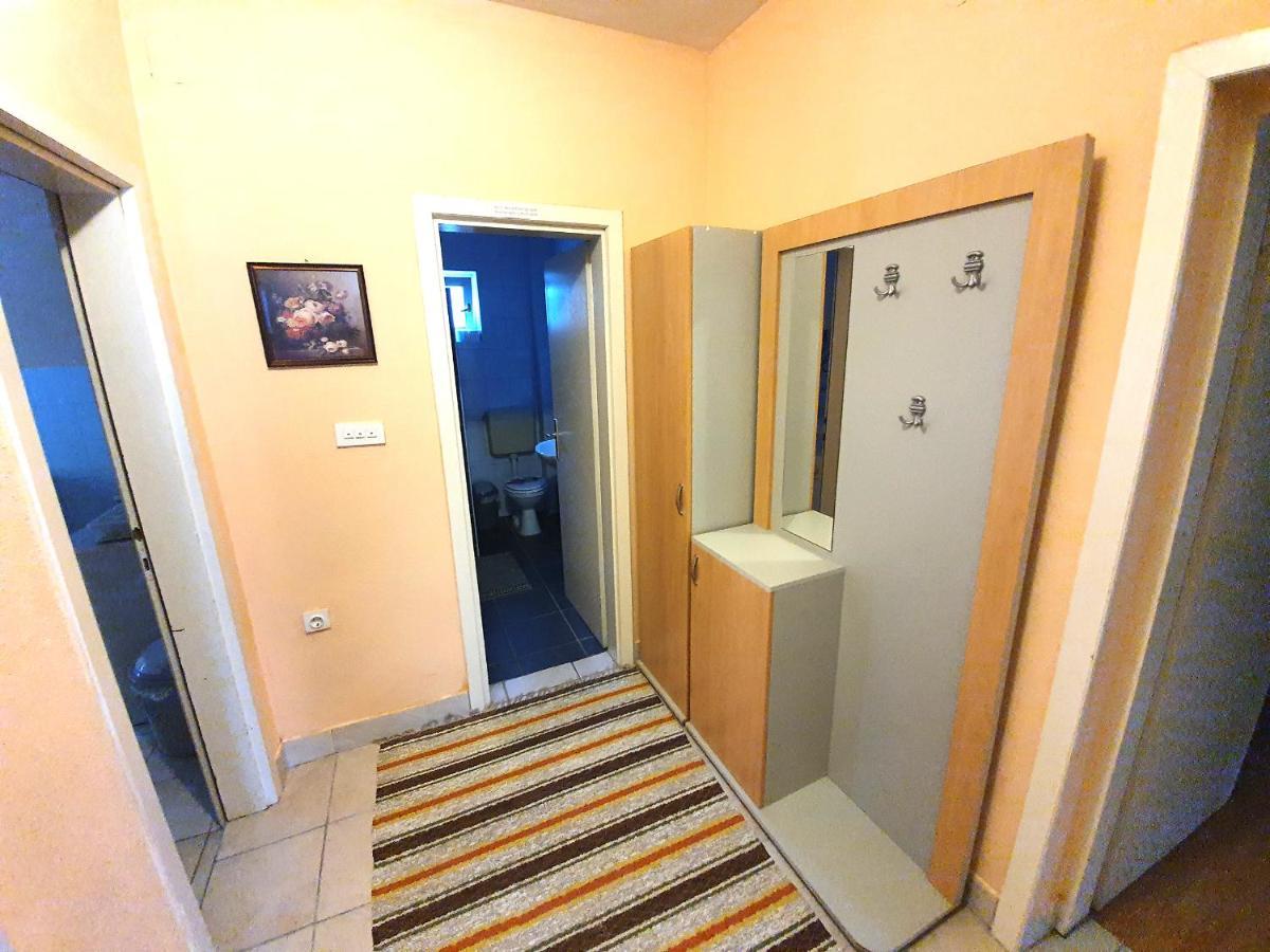 Saraj Guest House Kulen Vakuf Bagian luar foto