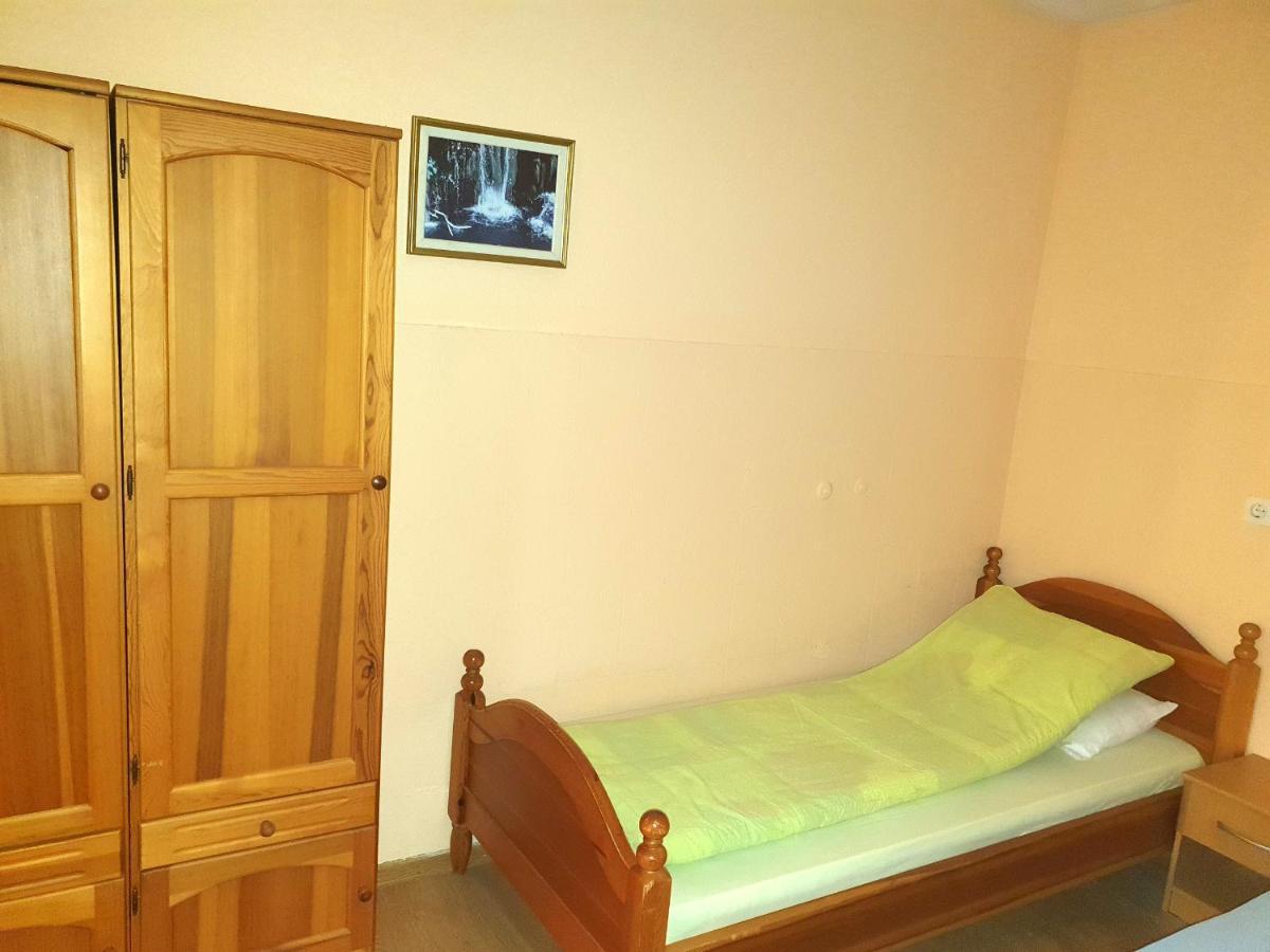 Saraj Guest House Kulen Vakuf Bagian luar foto