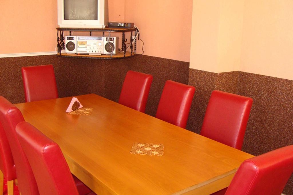 Saraj Guest House Kulen Vakuf Bagian luar foto