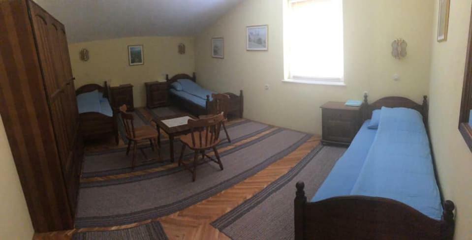 Saraj Guest House Kulen Vakuf Bagian luar foto
