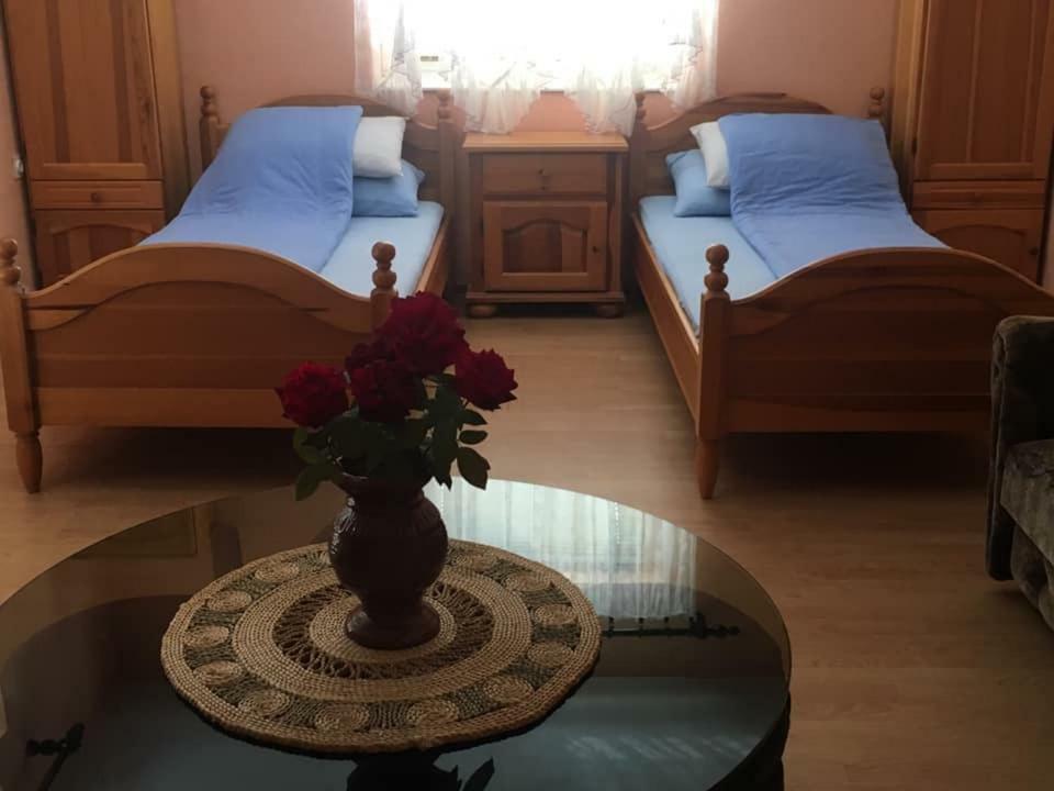 Saraj Guest House Kulen Vakuf Bagian luar foto